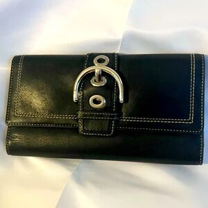 Vintage COACH Soho Hampton Black Leather Large Buckle Credit Card Wallet